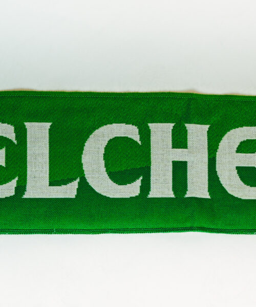 Bufanda letras y escudo blanco